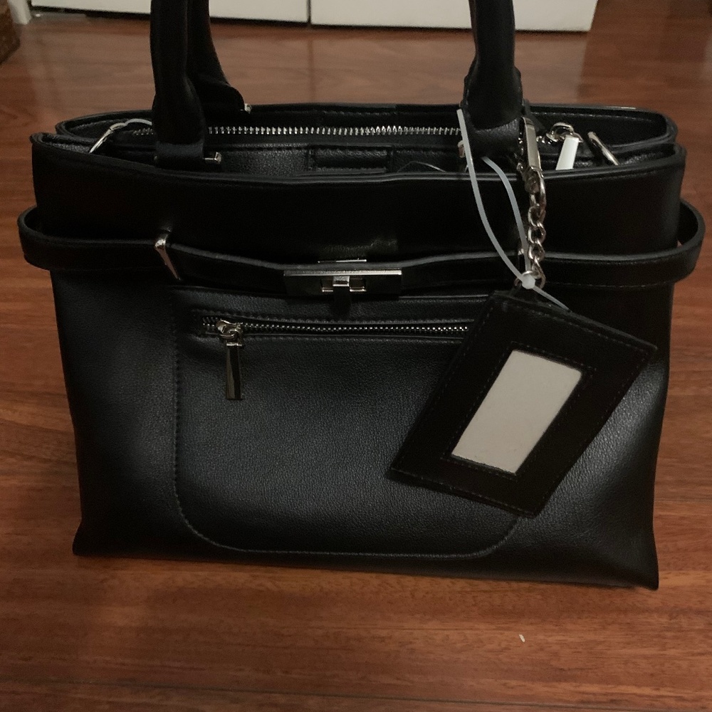 Steve Madden  Black Purse